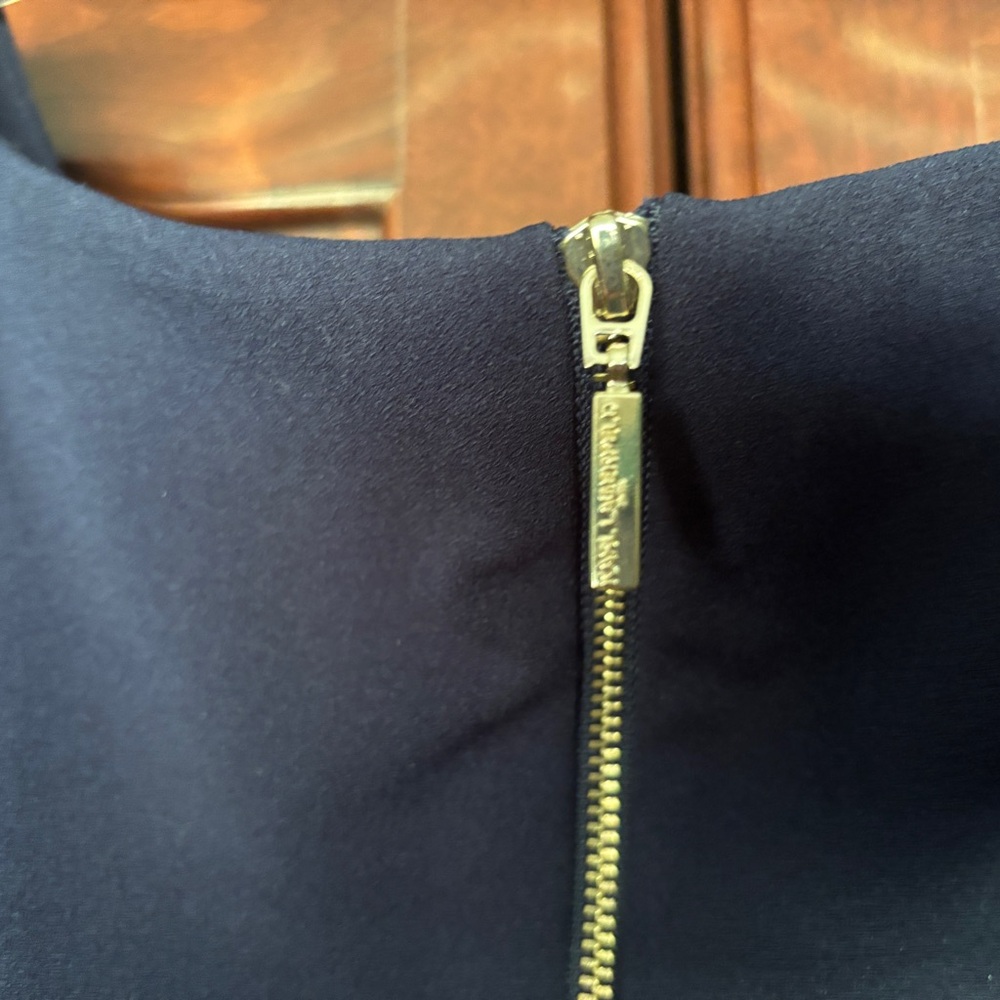 KARL LAGERFELD SIZE 16 dress. Never been worn - Picture 4 of 7